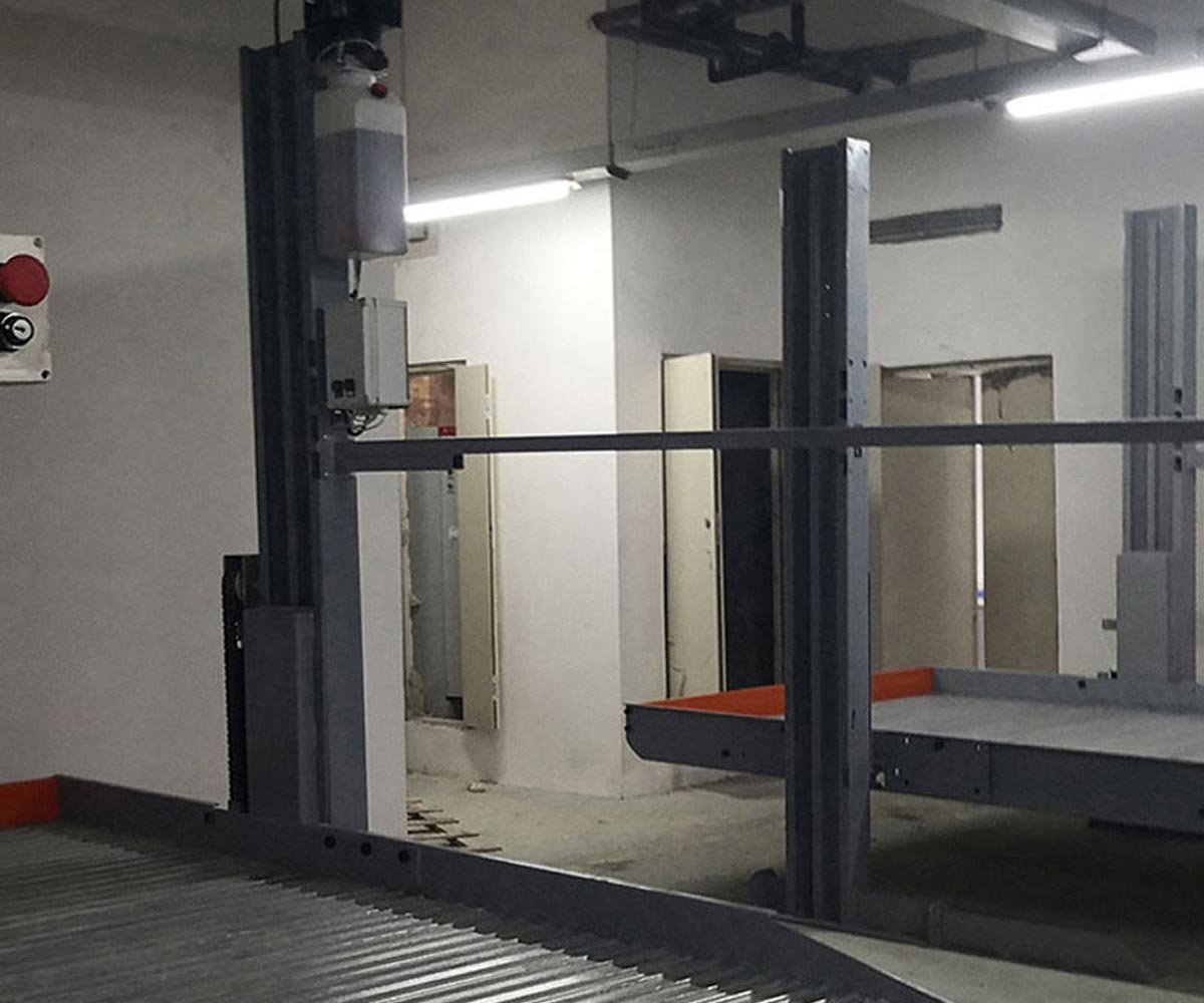 雁塔地下室升降式機械式停車庫出租