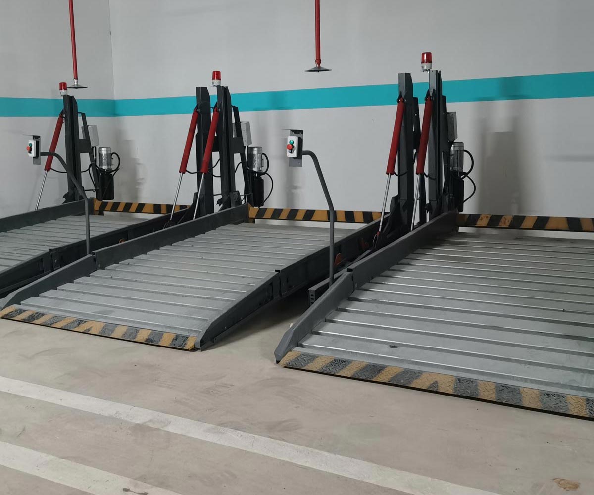 阿克塞兩層機械停車庫長租