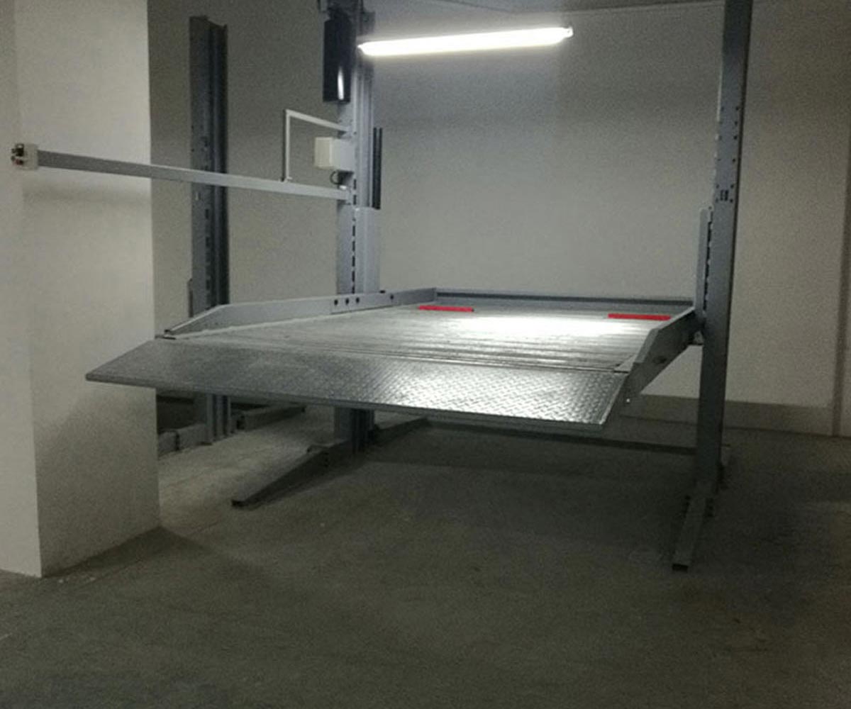 七里河兩層升降式停車設備安裝